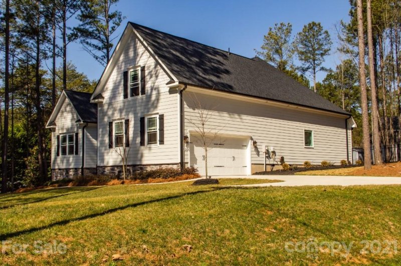 Property image 5 at 334 Mccrary Road, Mooresville, NC 28117