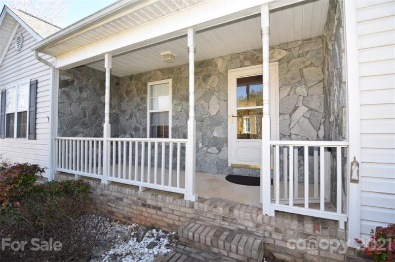 Property image 2 at 1965 Elk Track None, Hickory, NC 28602