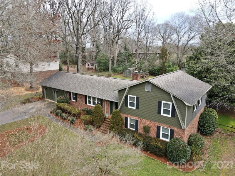 Property image 4 at 2414 Woodleigh Drive, Gastonia, NC 28056