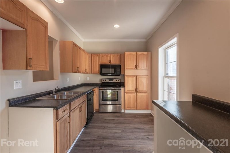 Property image 2 at 7015 Walnut Ridge Court, Charlotte, NC 28217