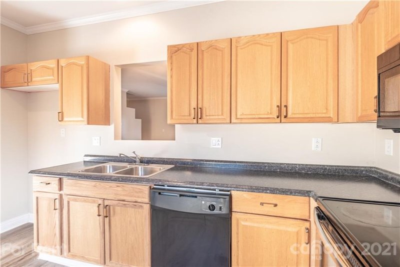 Property image 3 at 7015 Walnut Ridge Court, Charlotte, NC 28217