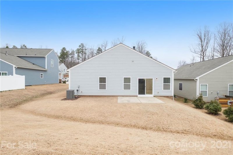 Property image 5 at 1525 Spring Blossom Trail, Fort Mill, SC 29708