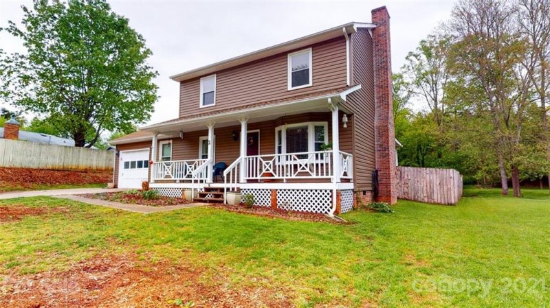 Property image 5 at 2 Marlwood Court, Asheville, NC 28804