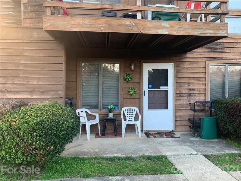 Property image 2 at 1839 J Julian Lane, Charlotte, NC 28208