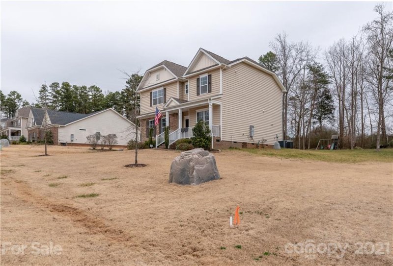 Property image 3 at 133 Autumn Grove Lane, Mooresville, NC 28115