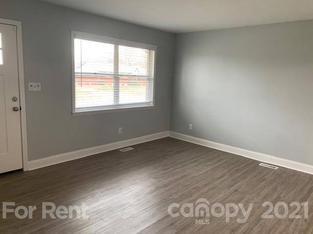 Property image 4 at 4300 Briarhill Drive, Charlotte, NC 28215