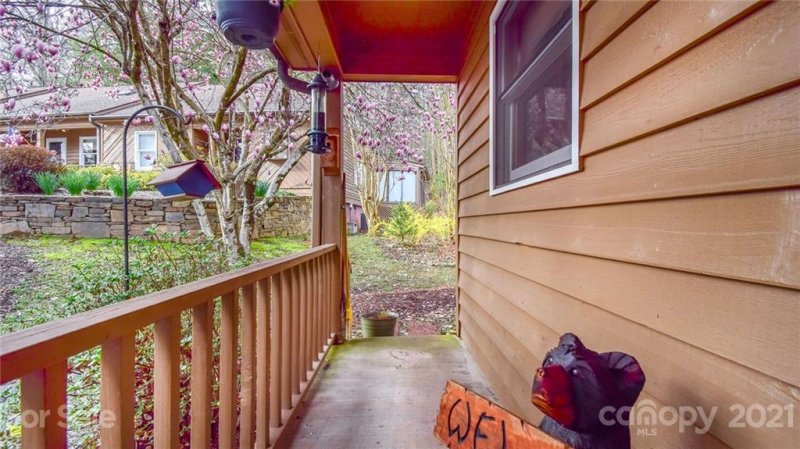 Property image 5 at 28 Sagebrush Circle, Etowah, NC 28729