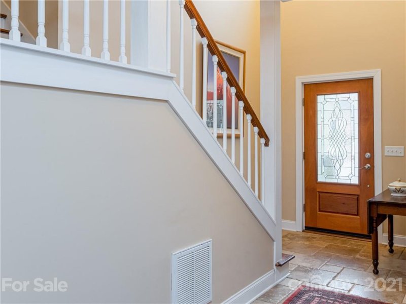 Property image 2 at 74 Westover Drive, Asheville, NC 28801