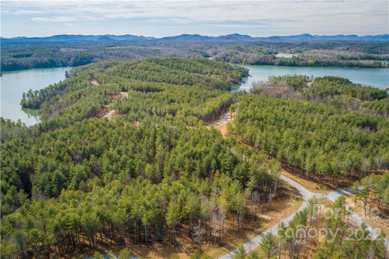 Property image 4 at 597 Peninsula Reserve Road, Nebo, NC 28761