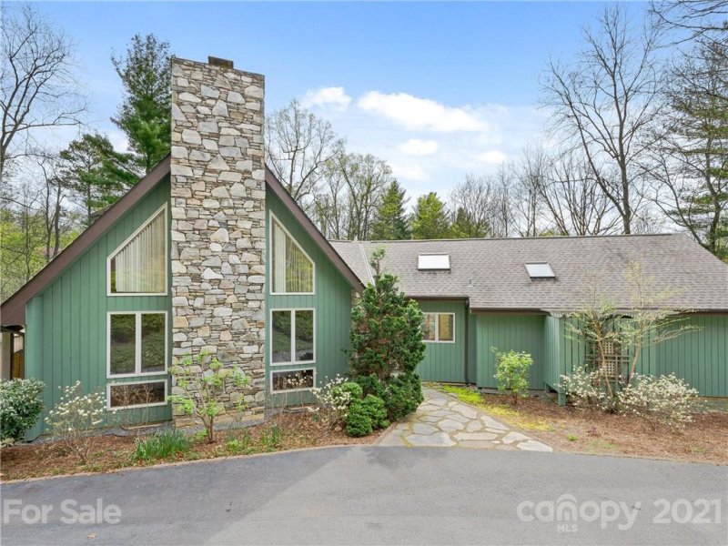 Property image 3 at 23 W Black Oak Drive, Asheville, NC 28804