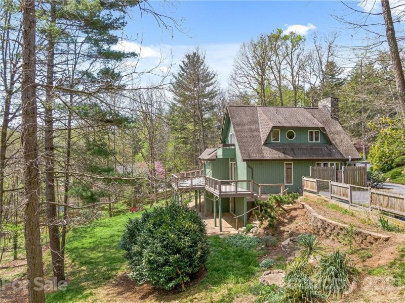 Property image 4 at 23 W Black Oak Drive, Asheville, NC 28804