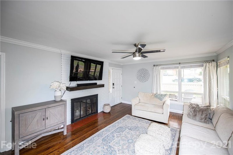 Property image 4 at 1011 Sewickley Drive, Charlotte, NC 28209