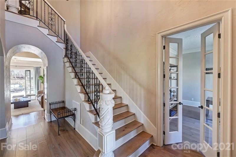 Property image 4 at 703 Sainte Rose Lane, Charlotte, NC 28226