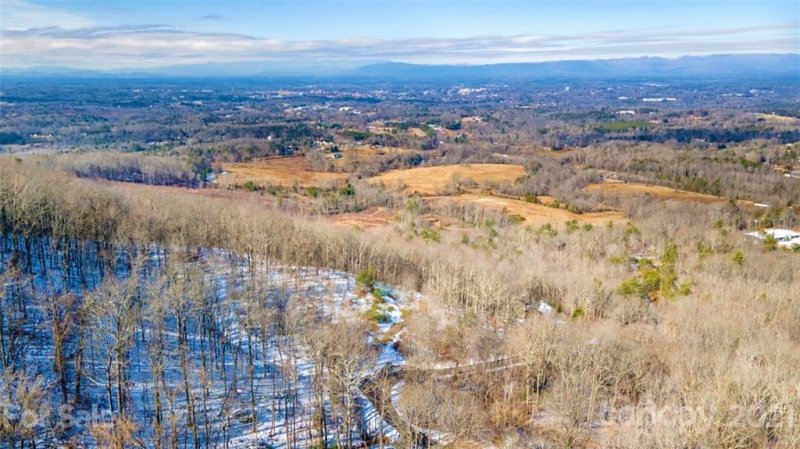 Property image 3 at 3294 Stones Throw Drive, Valdese, NC 28690