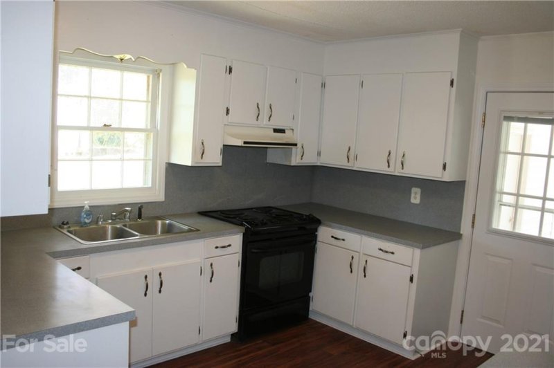 Property image 4 at 1539 Moore Drive, Gastonia, NC 28054