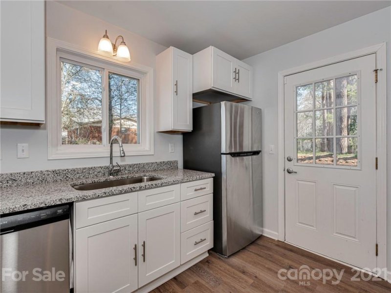 Property image 5 at 9101 Feldbank Drive, Charlotte, NC 28216