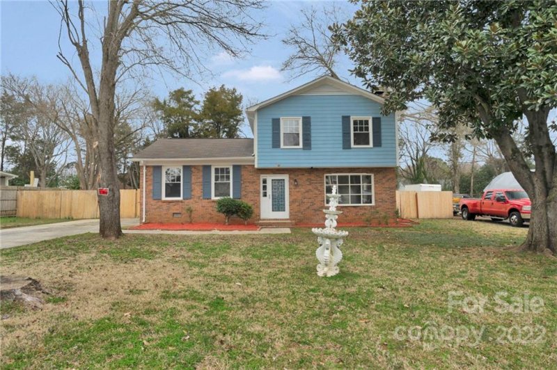 Property image 2 at 2012 Bangor Road, Charlotte, NC 28217