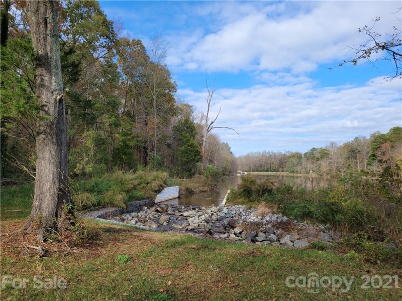 Property image 2 at 1305 Marlwood Circle, Charlotte, NC 28227