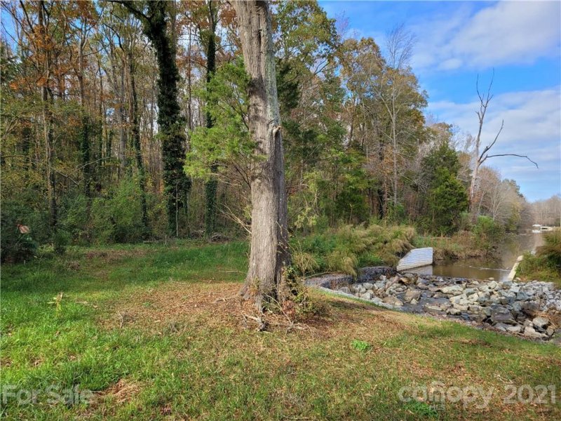 Property image 3 at 1305 Marlwood Circle, Charlotte, NC 28227