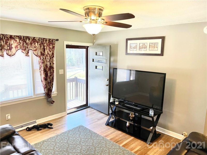 Property image 3 at 2312 Greenleaf Drive, Gastonia, NC 28052