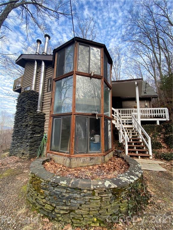 1035 Moonshine Mountain Road