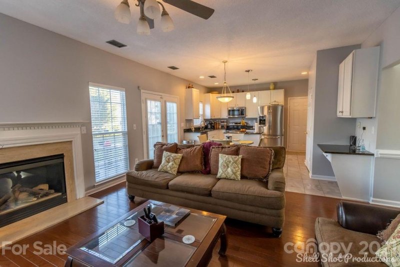 Property image 4 at 2337 Comfrey Court, Charlotte, NC 28213