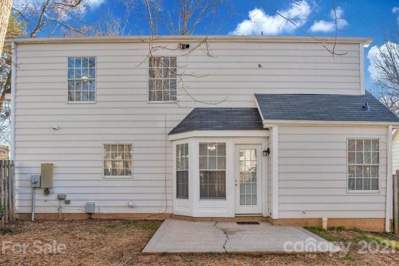 Property image 5 at 5918 Bayswater Lane, Charlotte, NC 28212