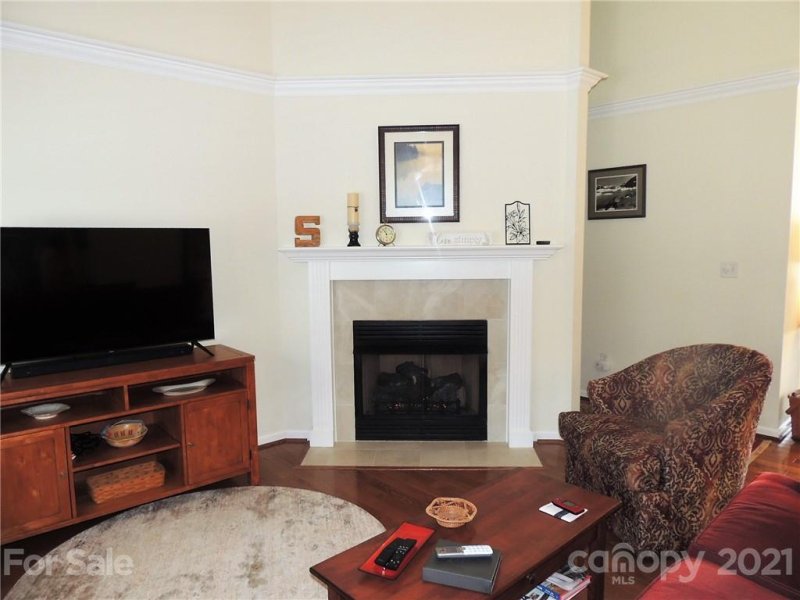 Property image 4 at 224 Charlestown Drive, Hendersonville, NC 28792