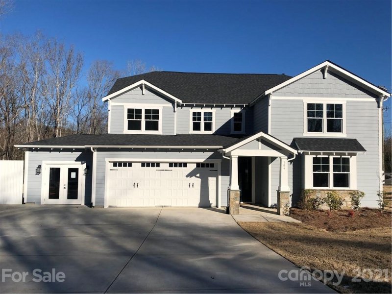 106 Country Lake Drive