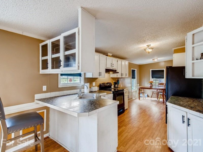 Property image 3 at 6420 Helens Way, Denver, NC 28037