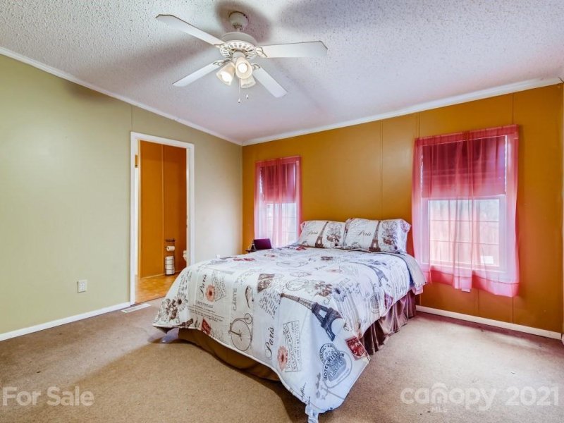 Property image 4 at 6420 Helens Way, Denver, NC 28037