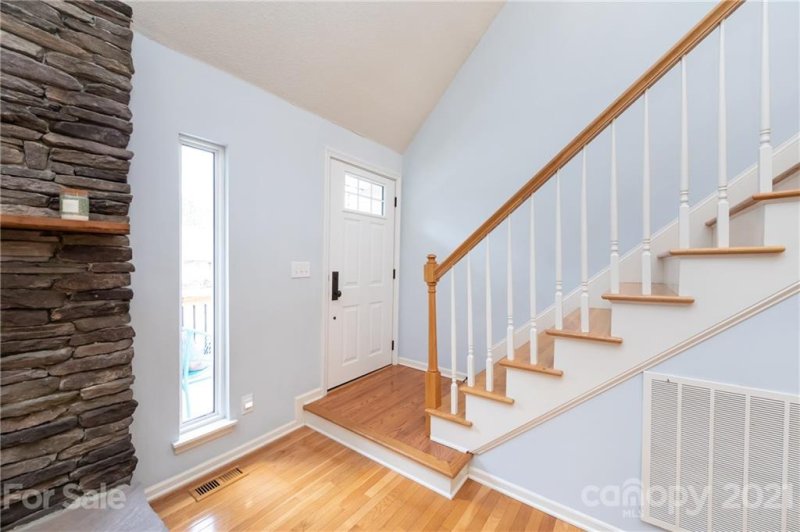 Property image 4 at 210 Oak Creek Drive, Charlotte, NC 28270