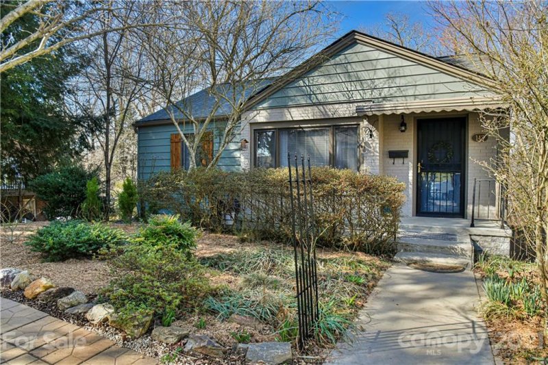 143 Brucemont Circle