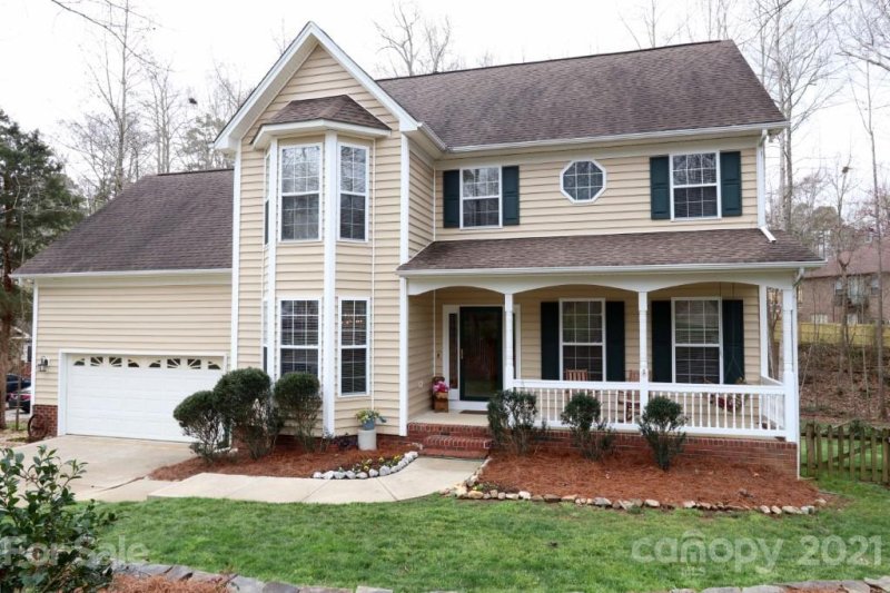 Property image 4 at 9833 Hanging Moss Trail, Mint Hill, NC 28227