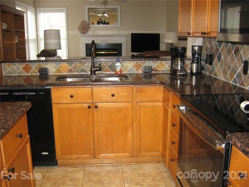 Property image 5 at 9833 Hanging Moss Trail, Mint Hill, NC 28227