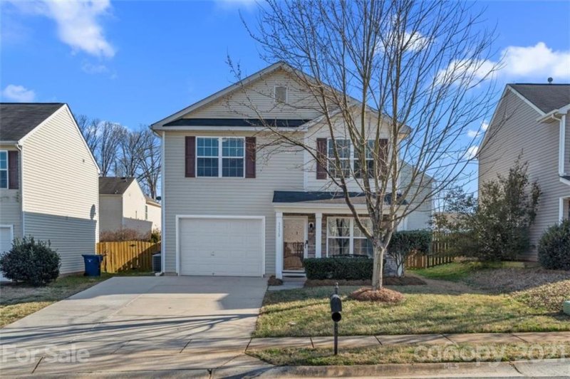 5230 Kyliglen Lane