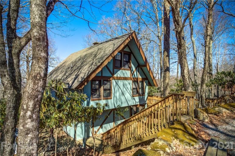 Property image 3 at 910 Charter Hills Road, Beech Mountain, NC 28604