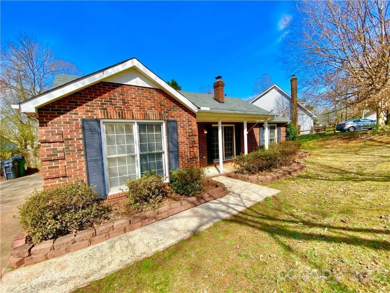 Property image 2 at 6021 Scots Bluff Drive, Charlotte, NC 28227