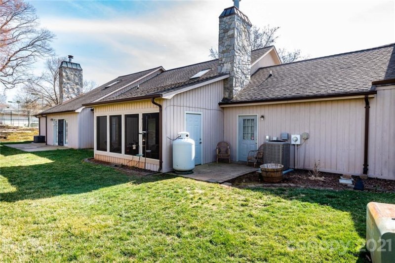 Property image 5 at 603 29th Avenue, Hickory, NC 28601