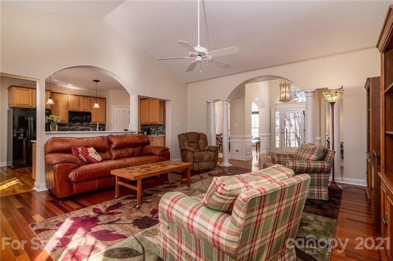 Property image 5 at 2587 Penngate Drive, Sherrills Ford, NC 28673