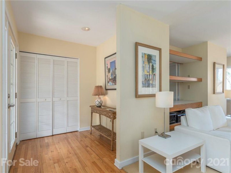 Property image 4 at 181 Lakeshore Drive, Asheville, NC 28804