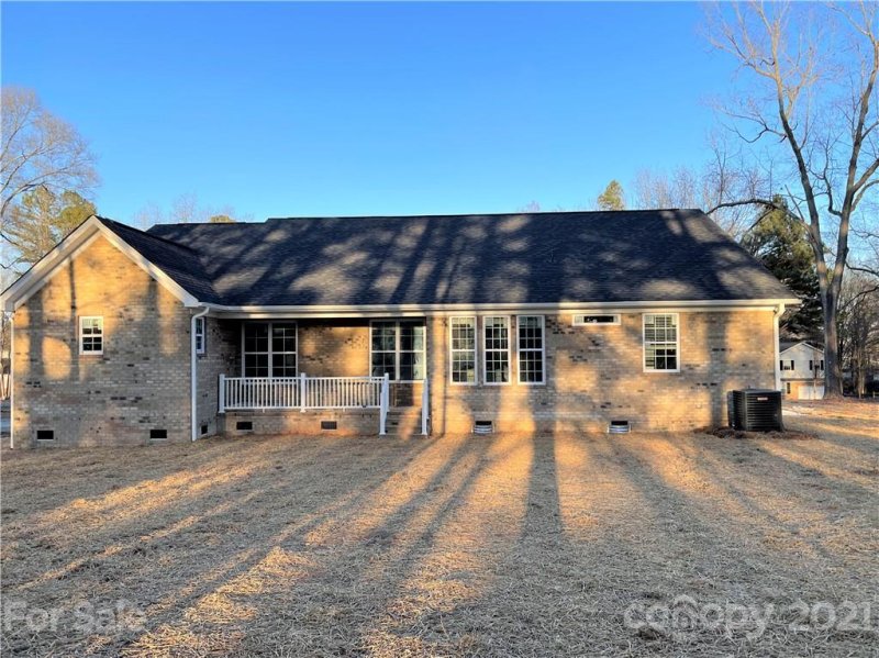 Property image 3 at 14916 Pawnee Trail, Matthews, NC 28104