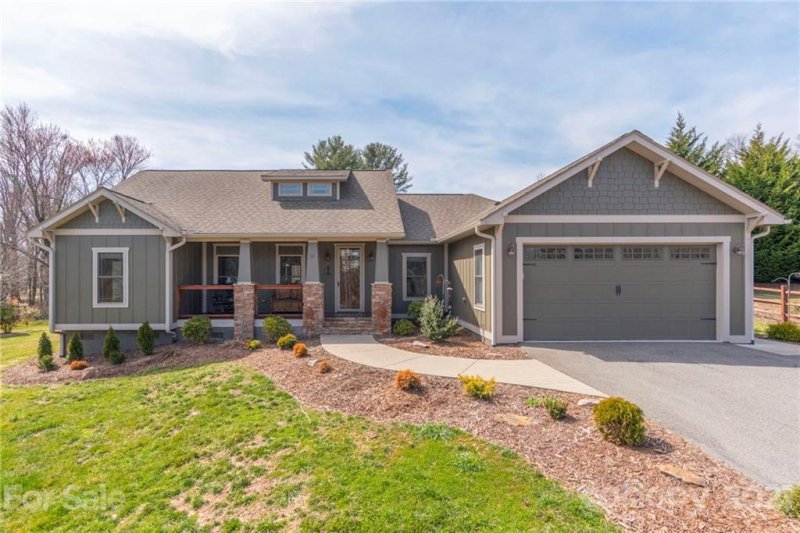 37 Copper Mill Court