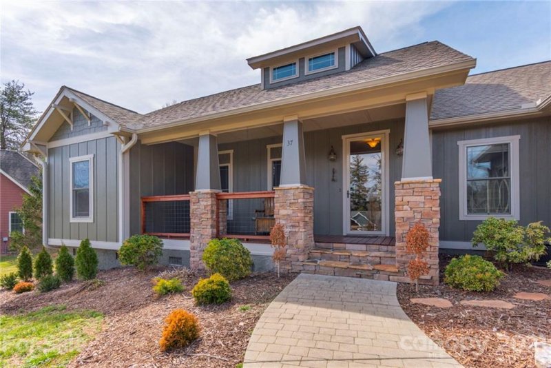 Property image 3 at 37 Copper Mill Court, Candler, NC 28715