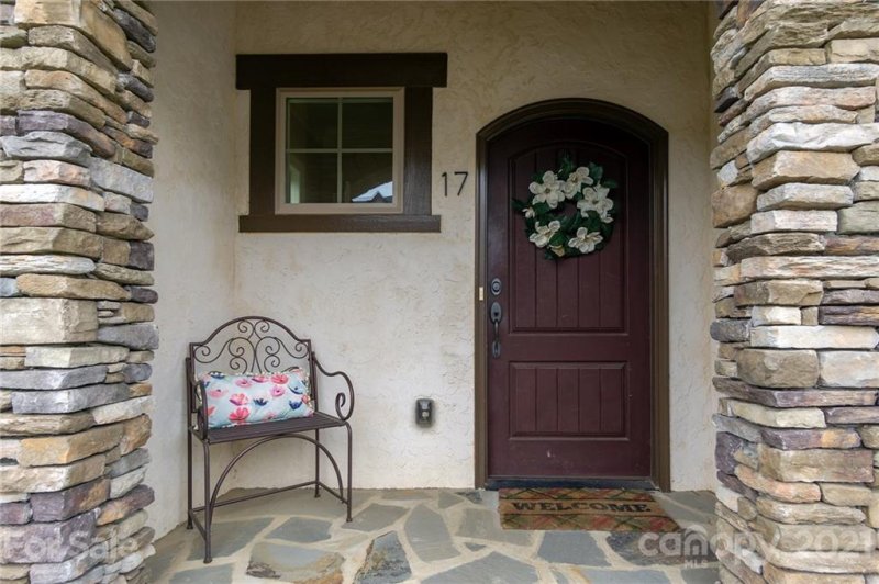 Property image 4 at 17 Tudor Way, Black Mountain, NC 28711