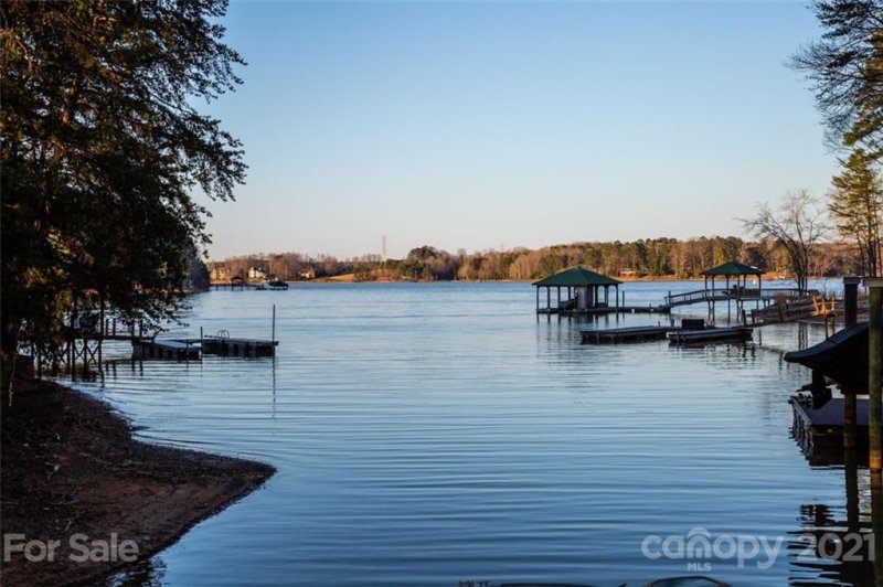 Property image 3 at 2434 Wellesbourne Lane, Sherrills Ford, NC 28673