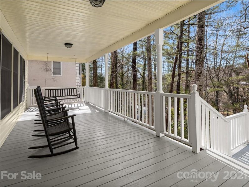 Property image 3 at 3 Silverstone Drive, Asheville, NC 28805