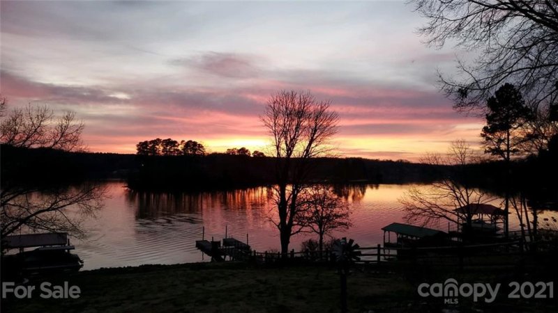 542 Laurel Cove Road