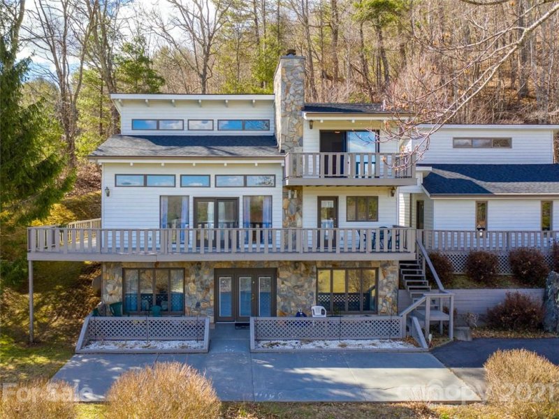 Property image 2 at 343 Mountain View Road, Burnsville, NC 28714