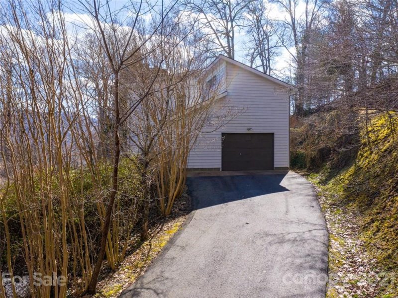 Property image 5 at 343 Mountain View Road, Burnsville, NC 28714